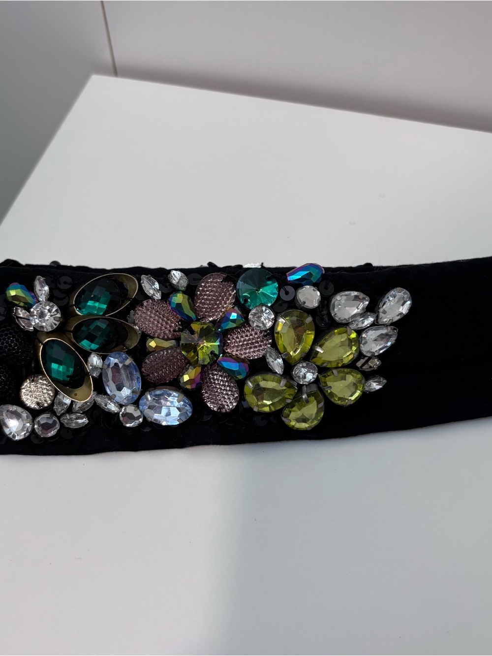 ASOS Black Embellished Detachable Collar with Multi-Colored Stones - Picture 5 of 6